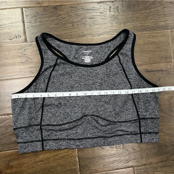 Torrid Crop Work Out Top - Picture 5 of 7